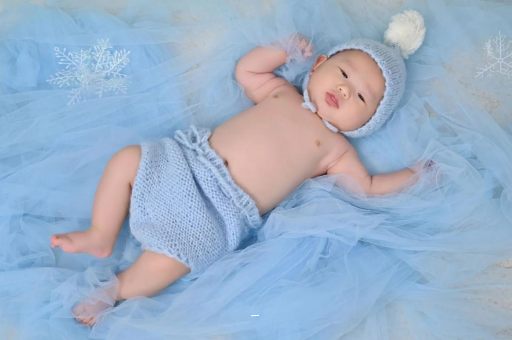 巴中摸孕妇肚子沾喜气